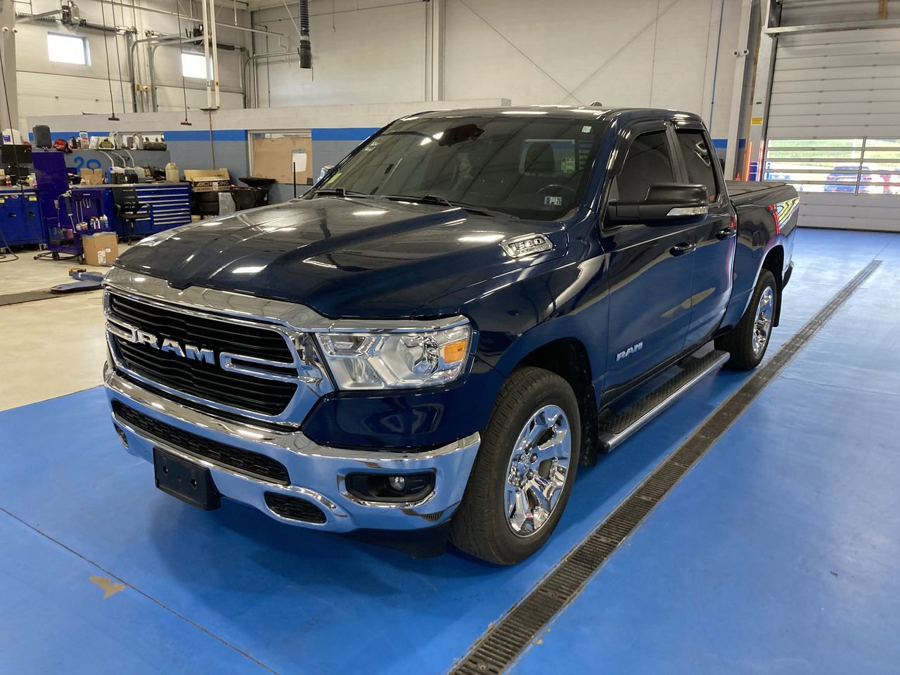 Used 2021 RAM 1500 Big Horn AWD/4WD image 3
