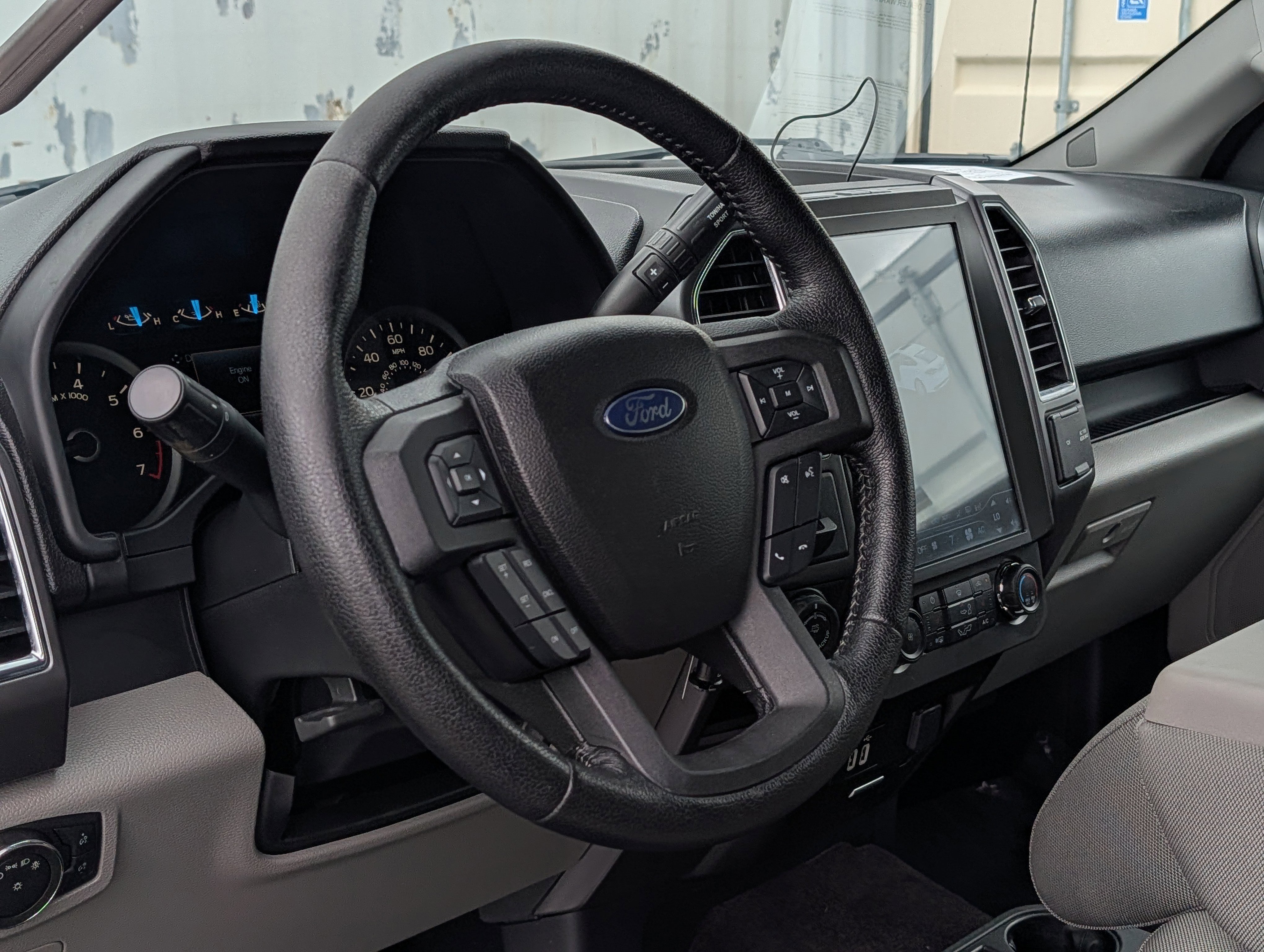 Used 2016 Ford F150 XLT w/ Equipment Group 302A Luxury RWD image 21