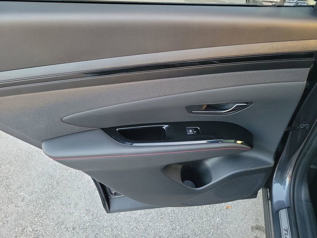 Used 2023 Hyundai Tucson N Line image 11