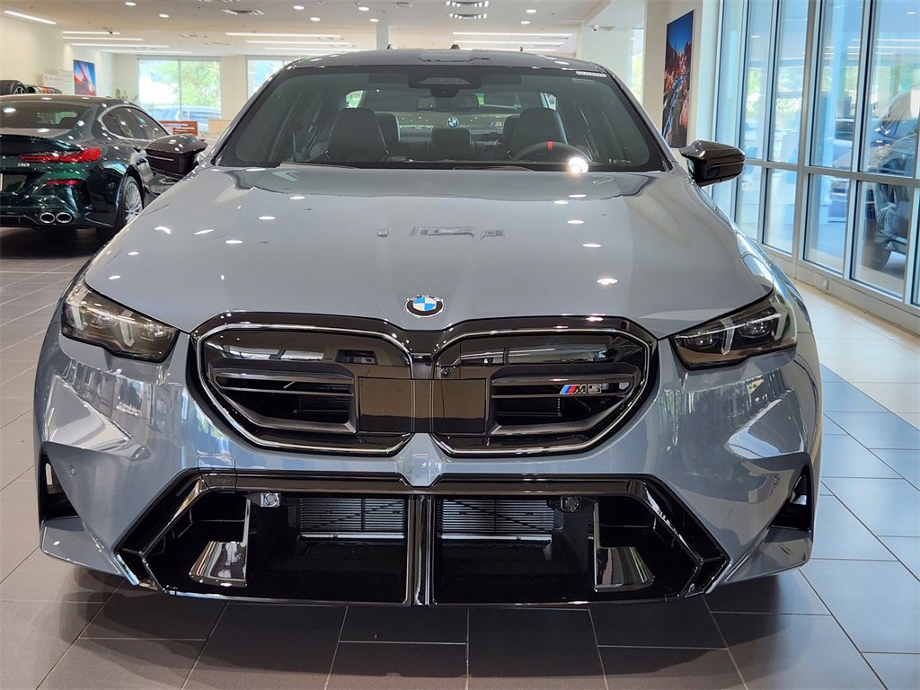 New 2026 BMW M5 w/ Carbon Package image 2