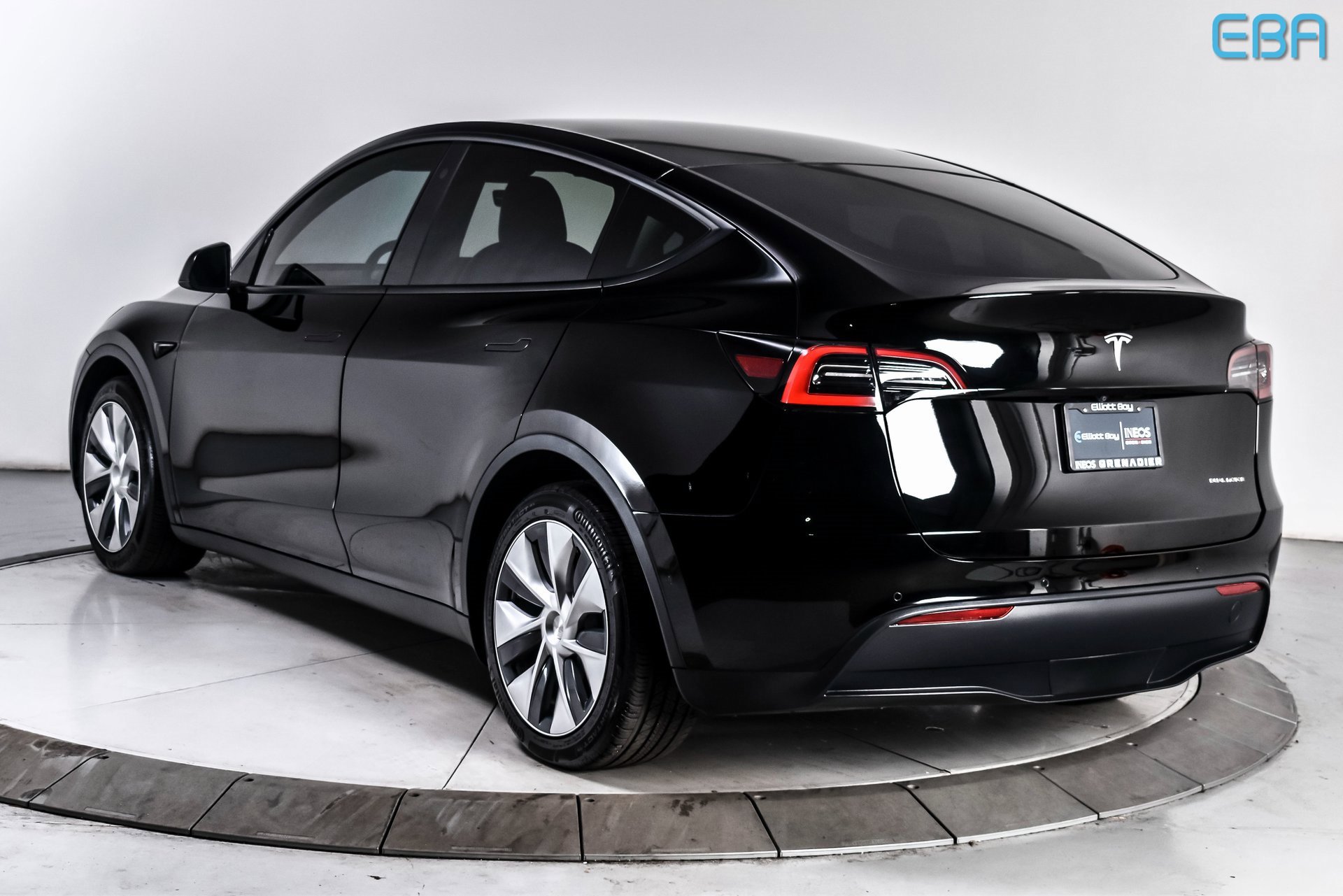 Used 2021 Tesla Model Y Long Range image 4