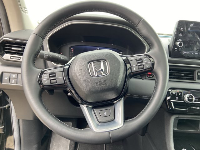 Used 2025 Honda Pilot Elite image 34