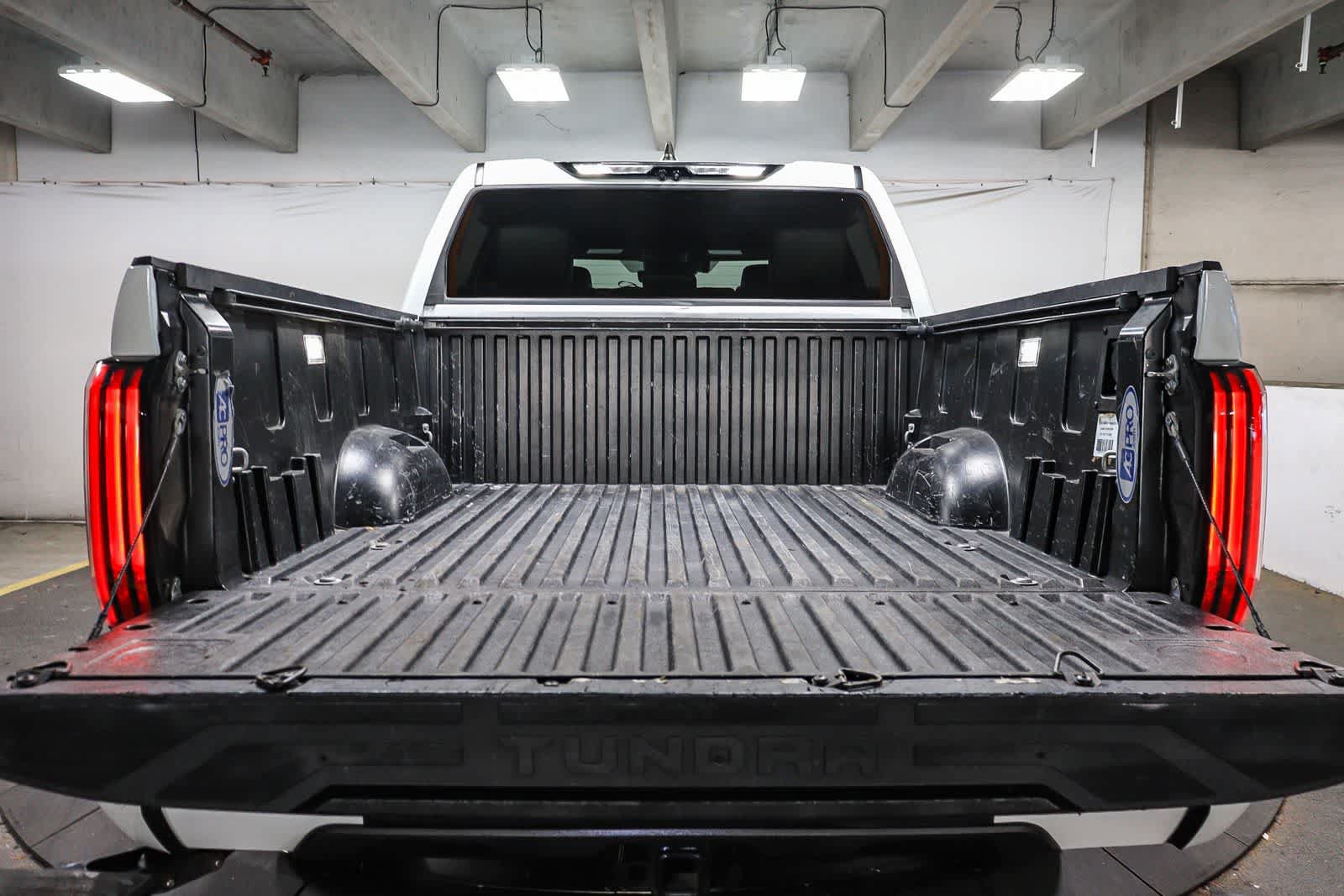 Used 2024 Toyota Tundra Platinum AWD/4WD image 29