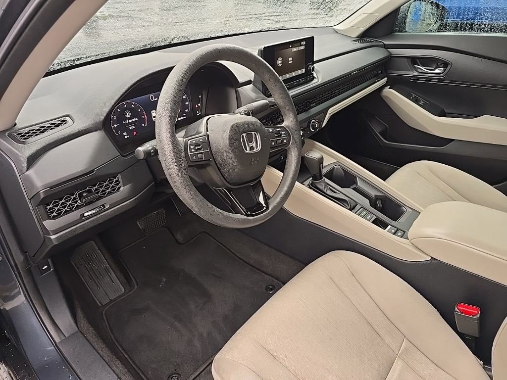 Used 2023 Honda Accord LX image 10