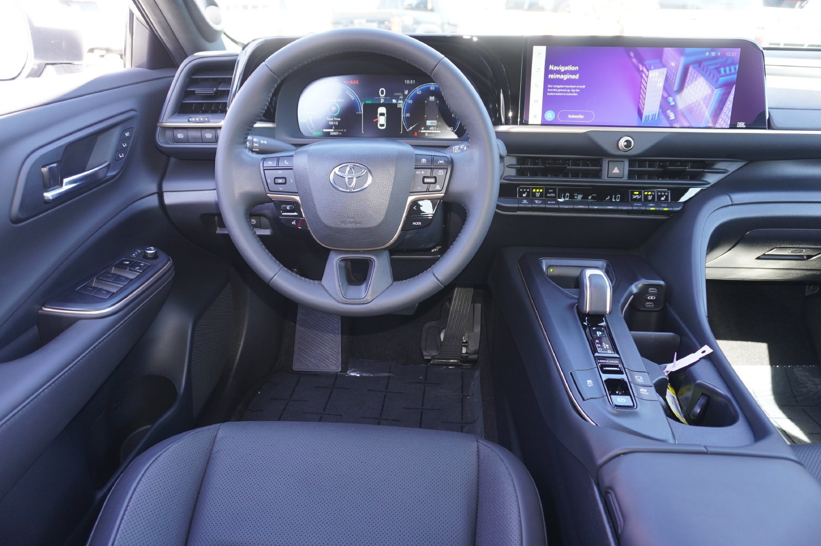 Certified 2023 Toyota Crown w/ Carpet Mat Package (TMS) AWD/4WD image 11