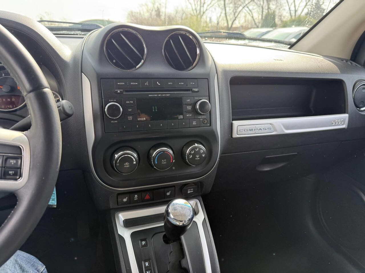 Used 2017 Jeep Compass Latitude image 24