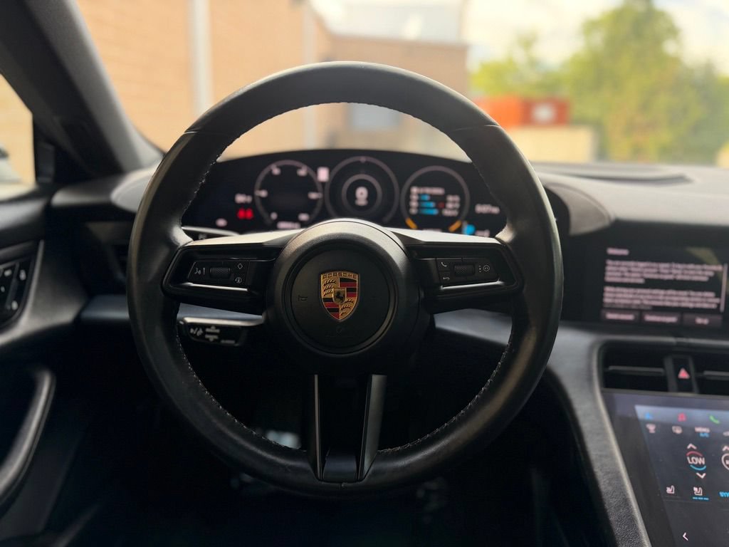 Used 2020 Porsche Taycan 4S AWD/4WD image 34