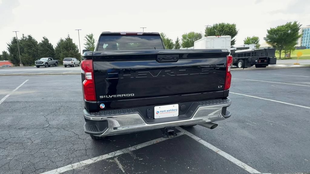 Used 2025 Chevrolet Silverado 2500 LT w/ Convenience Package AWD/4WD image 7