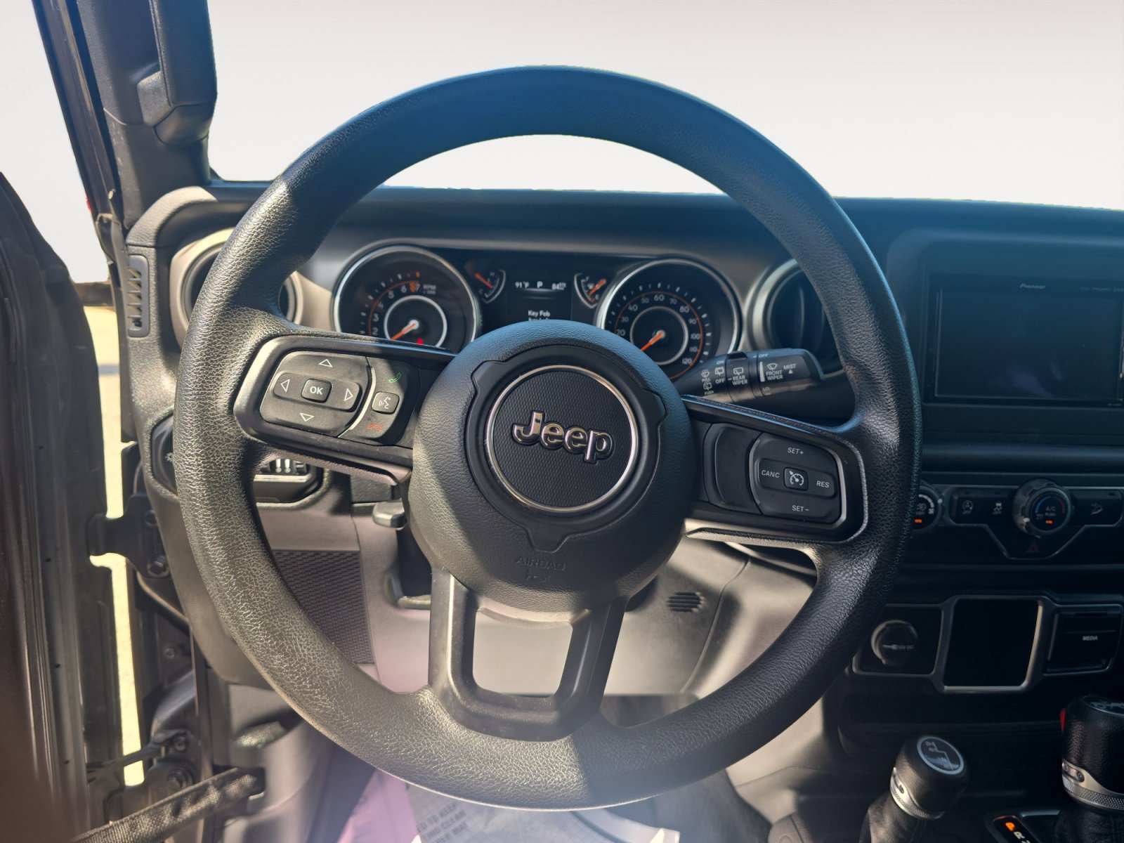 Used 2018 Jeep Wrangler Unlimited Sport AWD/4WD image 13