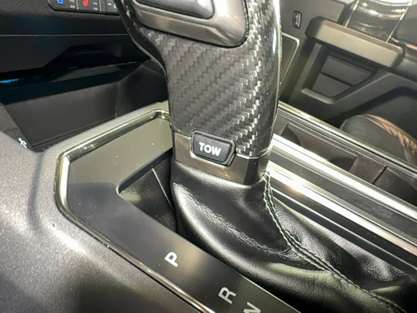 Used 2018 Ford F150 Raptor w/ Equipment Group 802A Luxury image 53