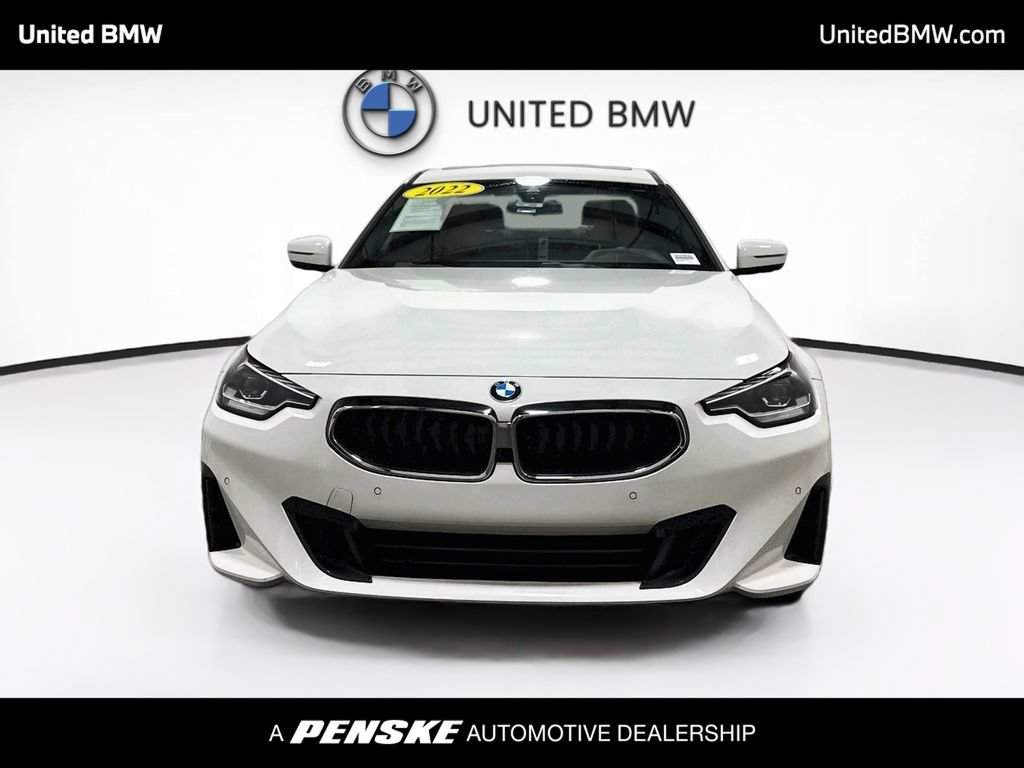 Used 2022 BMW 230i Coupe w/ Convenience Package RWD image 2