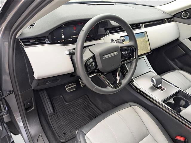 Used 2024 Land Rover Range Rover Evoque Dynamic SE image 11