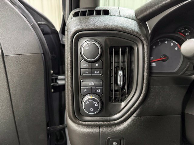 Used 2022 Chevrolet Silverado 1500 Custom AWD/4WD image 14