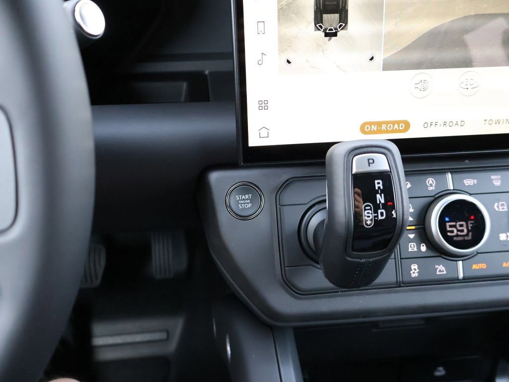 New 2026 Land Rover Defender 110 X-Dynamic SE image 27