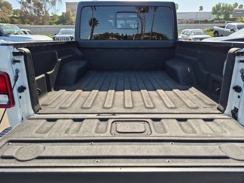 Used 2022 Jeep Gladiator Rubicon AWD/4WD image 18