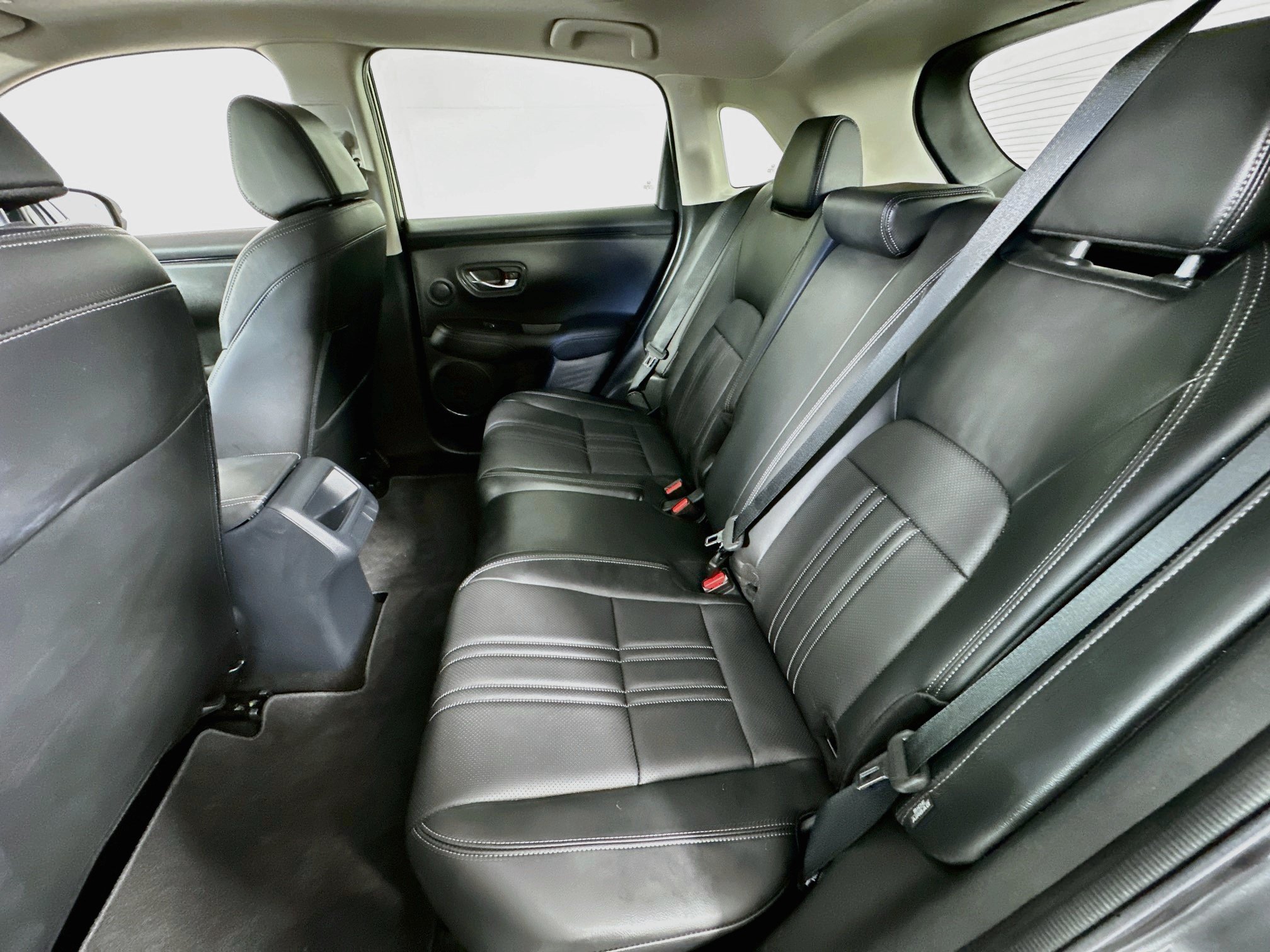 Used 2023 Honda HR-V EX-L image 24