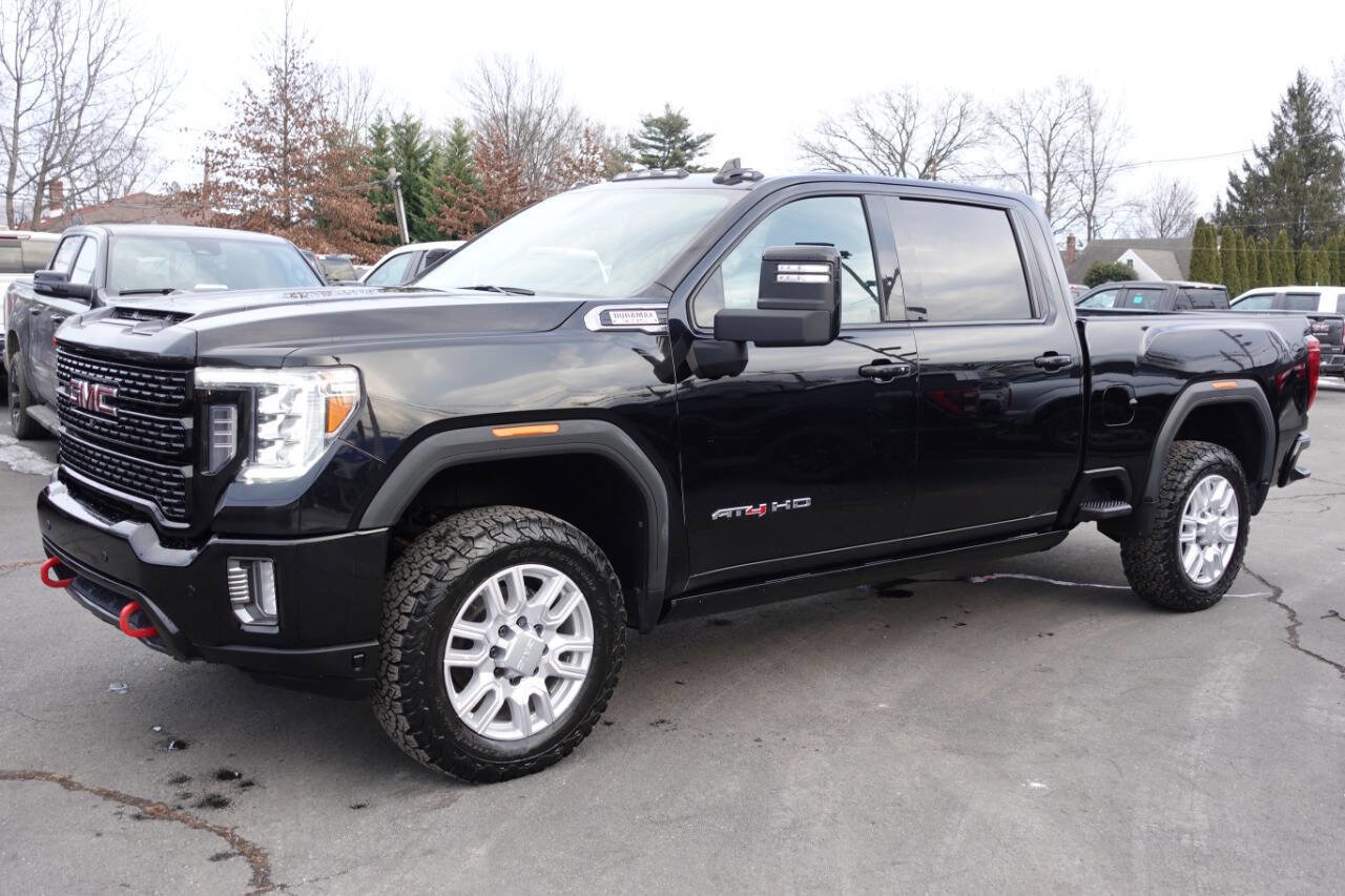 Used 2022 GMC Sierra 2500 AT4 w/ AT4 Preferred Package image 1