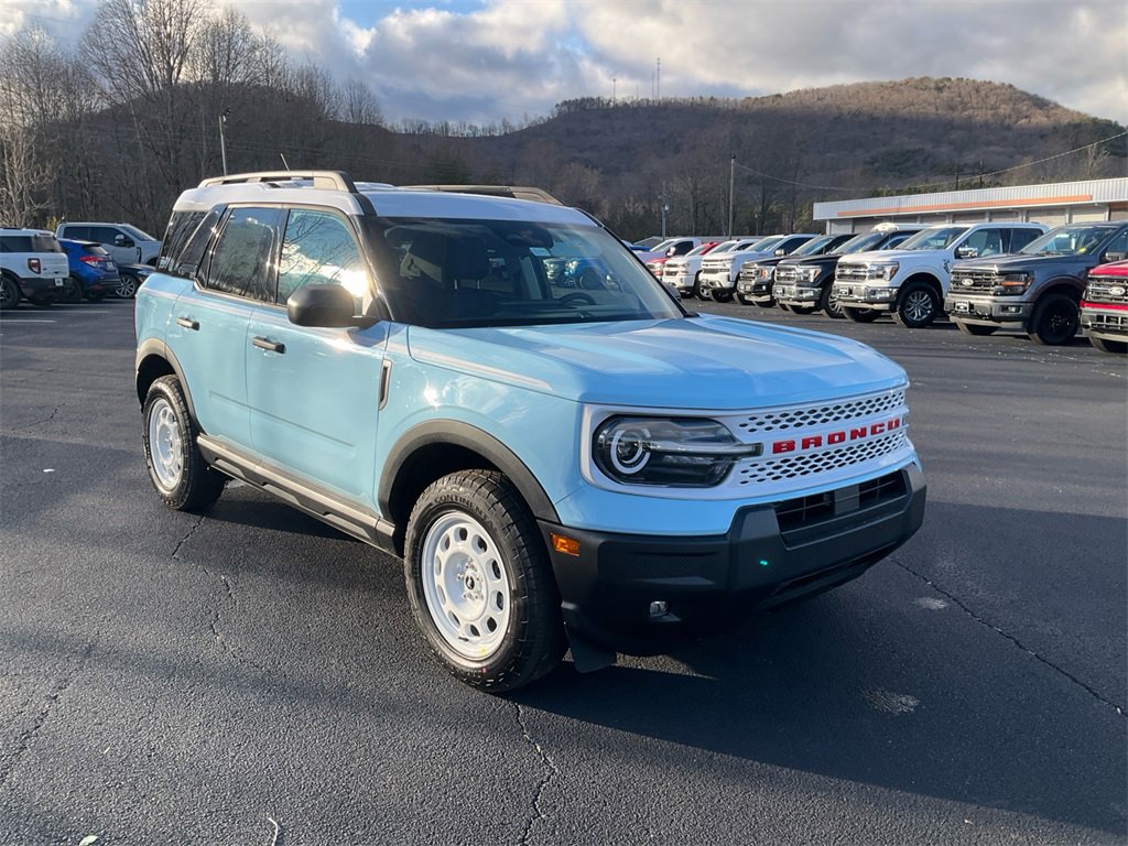 New 2025 Ford Bronco Sport Heritage w/ Convenience Package image 3