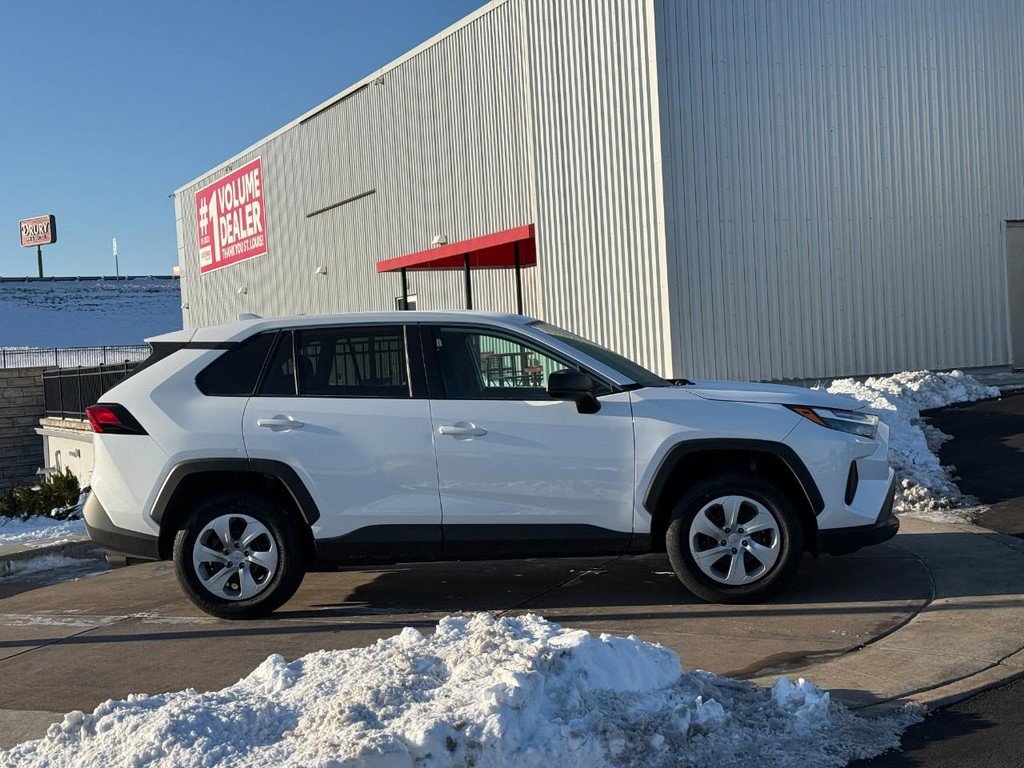 Certified 2024 Toyota RAV4 LE video 2
