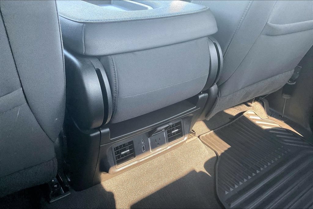 Used 2023 Chevrolet Silverado 1500 LT AWD/4WD image 11