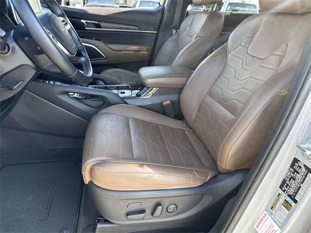 Used 2022 Kia Telluride SX w/ SX Prestige Package image 20