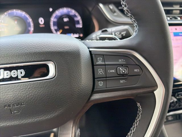 New 2025 Jeep Grand Cherokee Limited w/ Luxury Tech Group II image 12