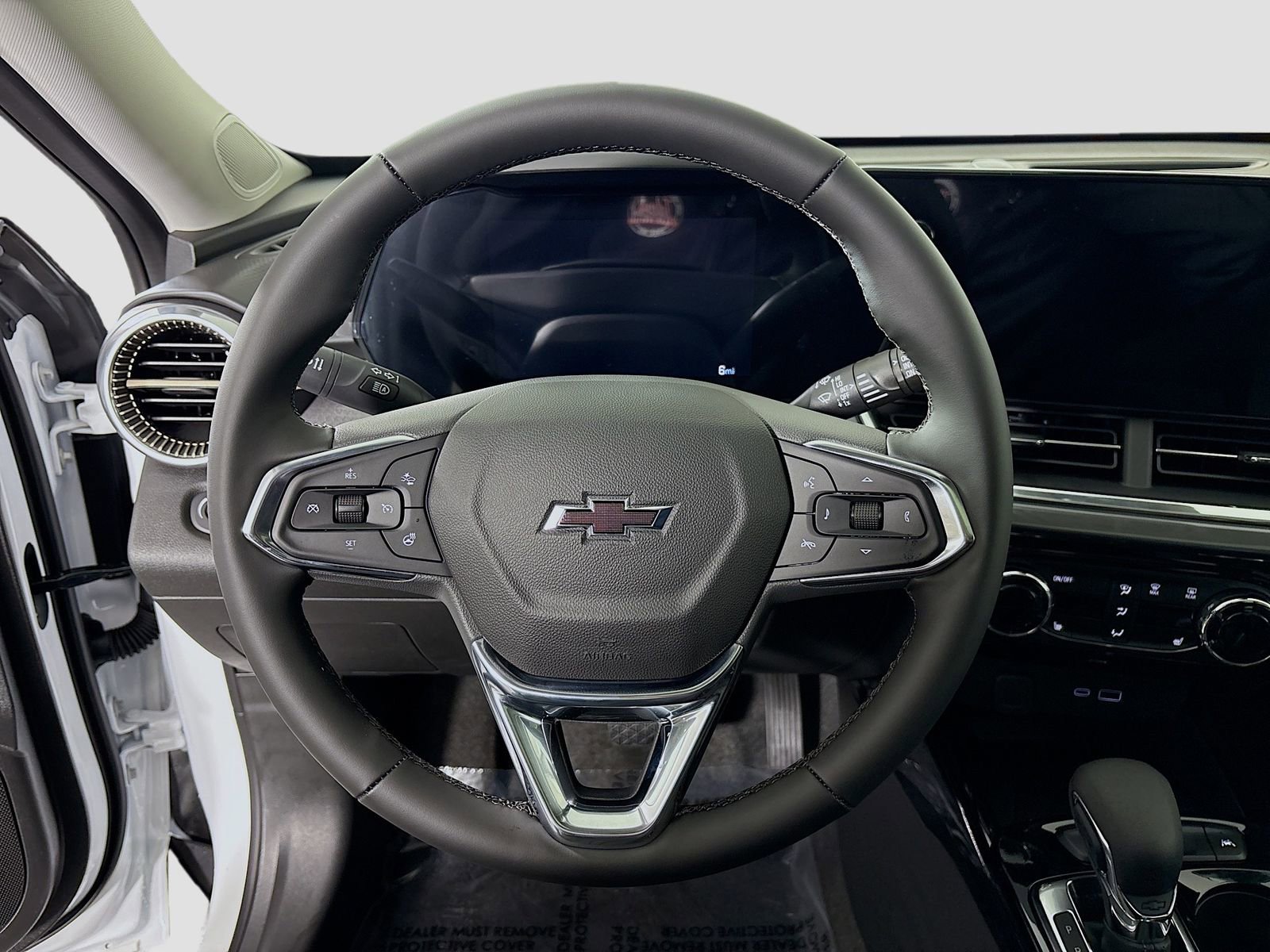 New 2026 Chevrolet Trax ACTIV w/ Sunroof Package FWD image 14