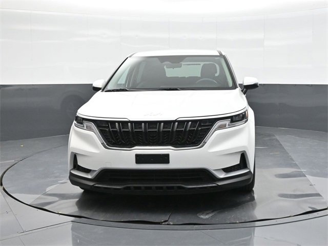 Used 2024 Kia Carnival LX image 30