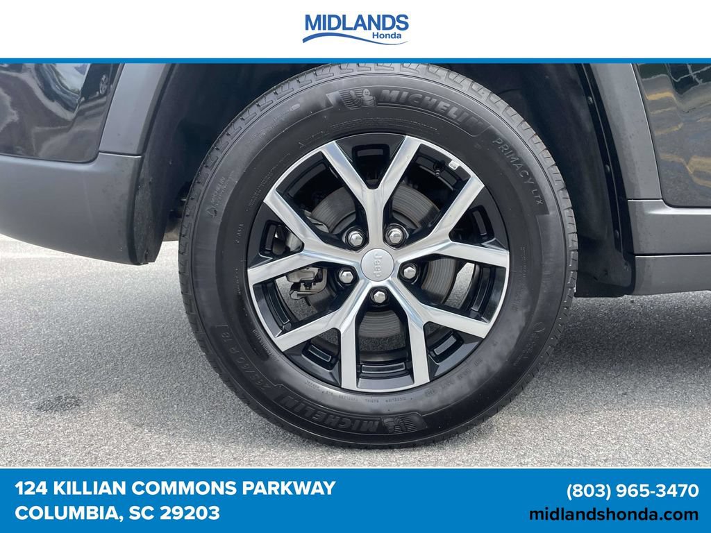 Used 2025 Jeep Grand Cherokee Limited AWD/4WD image 7