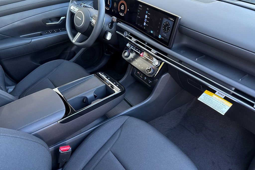 New 2026 Hyundai Tucson Blue SE image 13