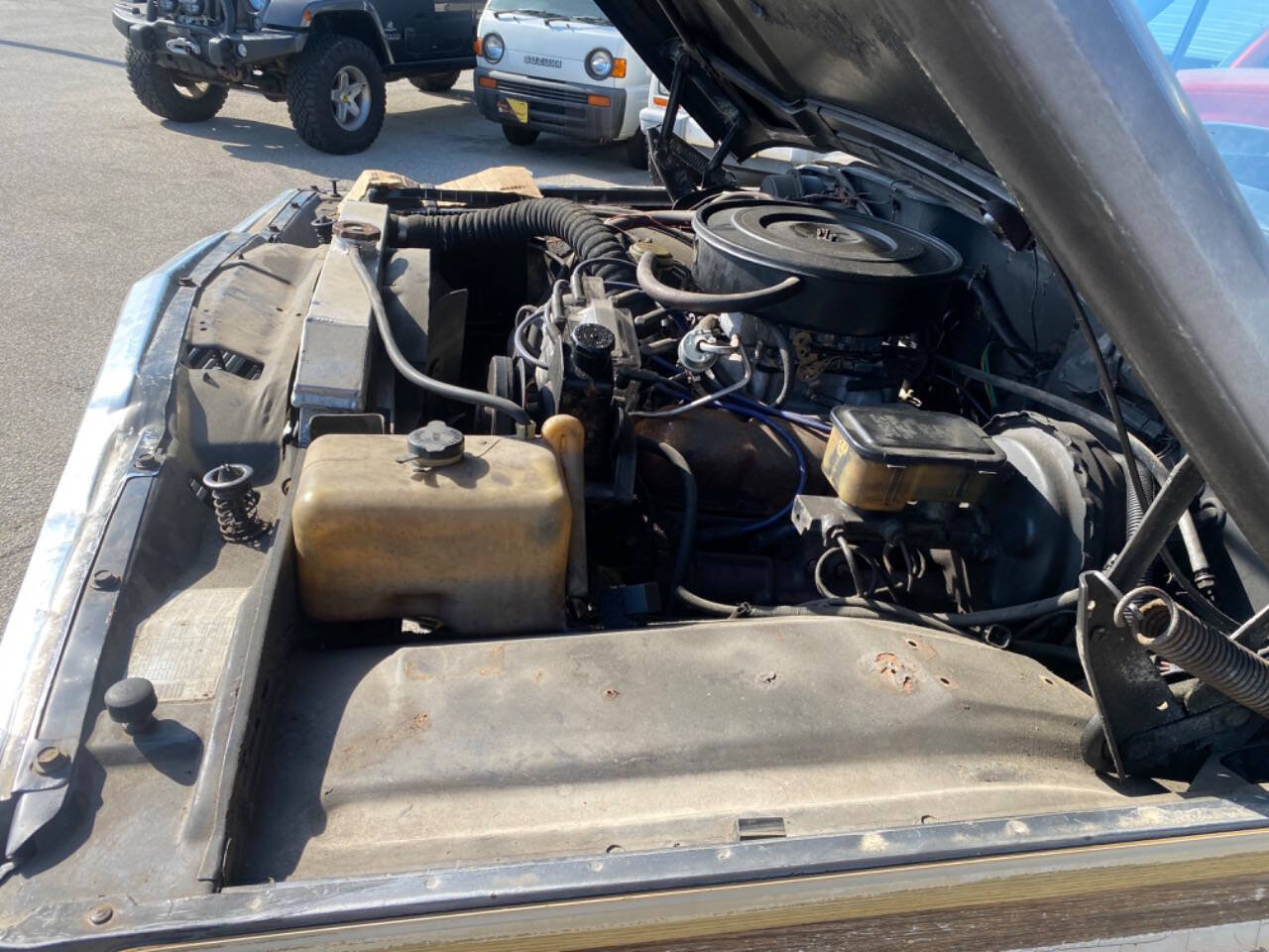 Used 1989 Jeep Grand Wagoneer AWD/4WD image 14