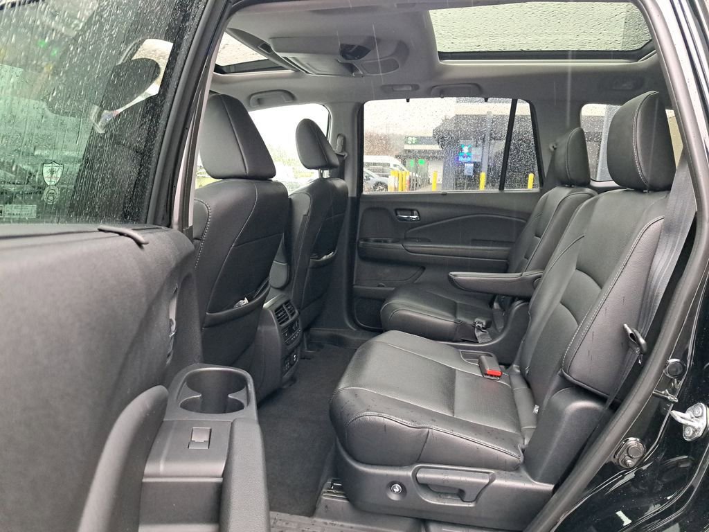 Used 2019 Honda Pilot Elite image 14