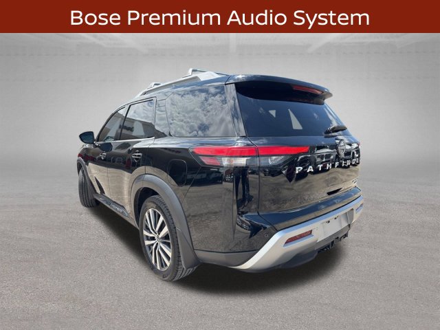 Used 2022 Nissan Pathfinder Platinum w/ Cargo Package AWD/4WD image 4