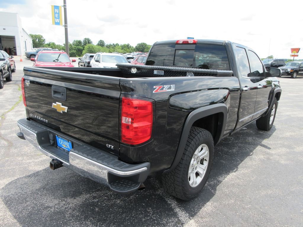Used 2015 Chevrolet Silverado 1500 LTZ Z71 w/ LTZ Plus Package AWD/4WD image 5