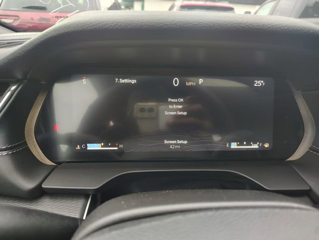 New 2025 Jeep Grand Cherokee Altitude image 17