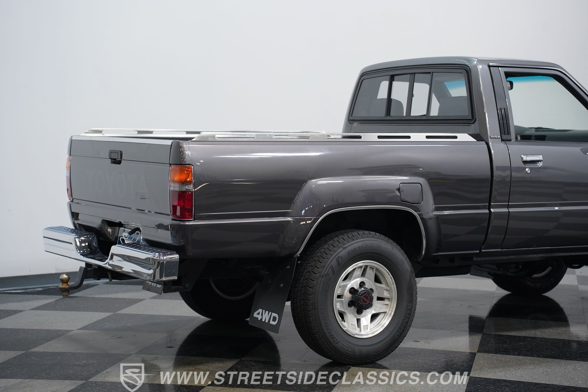 Used 1987 Toyota Pickup 4x4 Regular Cab image 26