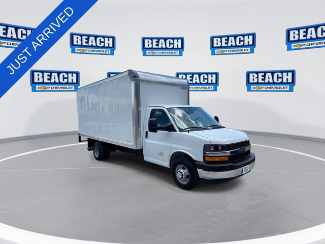 New 2026 Chevrolet Express 4500 w/ Power Convenience Package RWD image 2