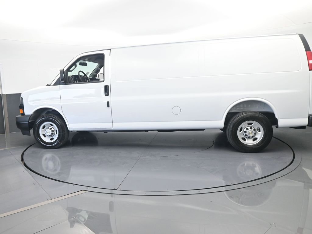 New 2026 Chevrolet Express 2500 Extended w/ Driver Convenience Package RWD image 3
