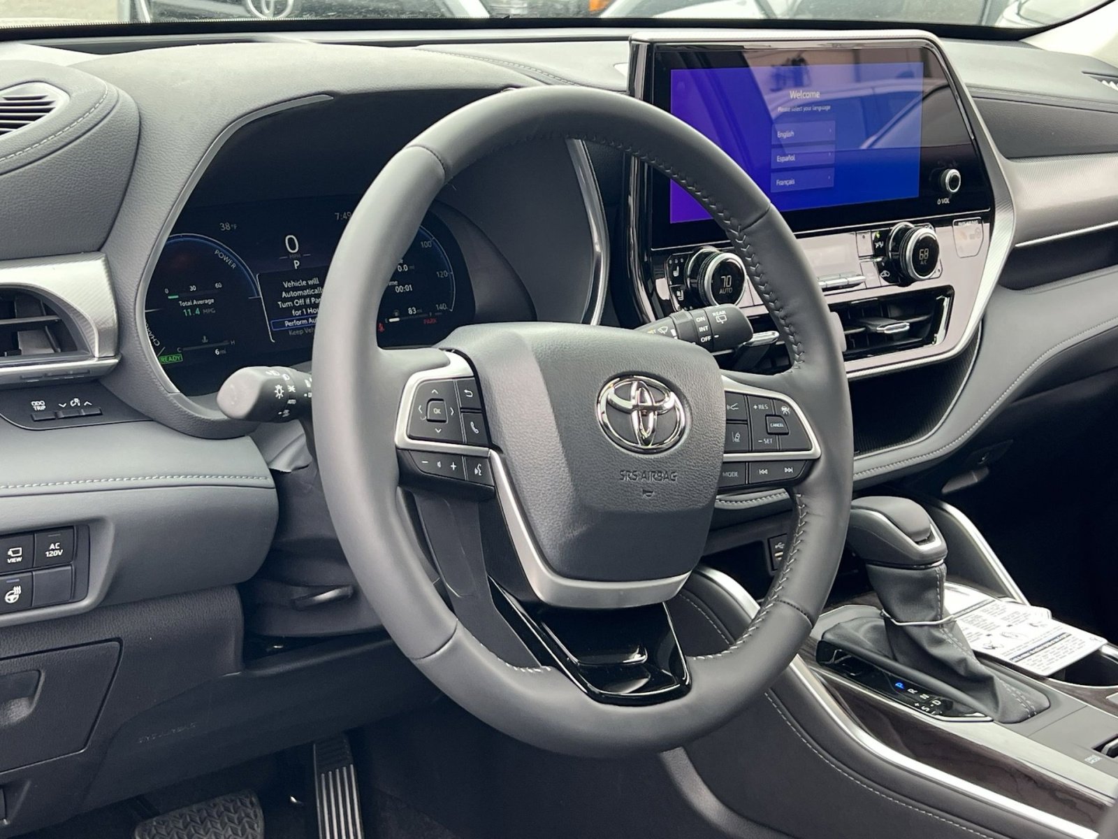 New 2026 Toyota Highlander Platinum image 11