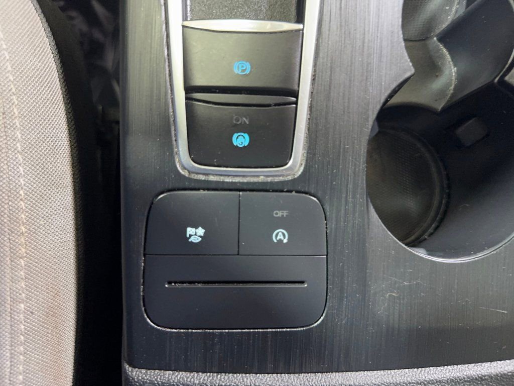 Used 2020 Ford Escape S image 30