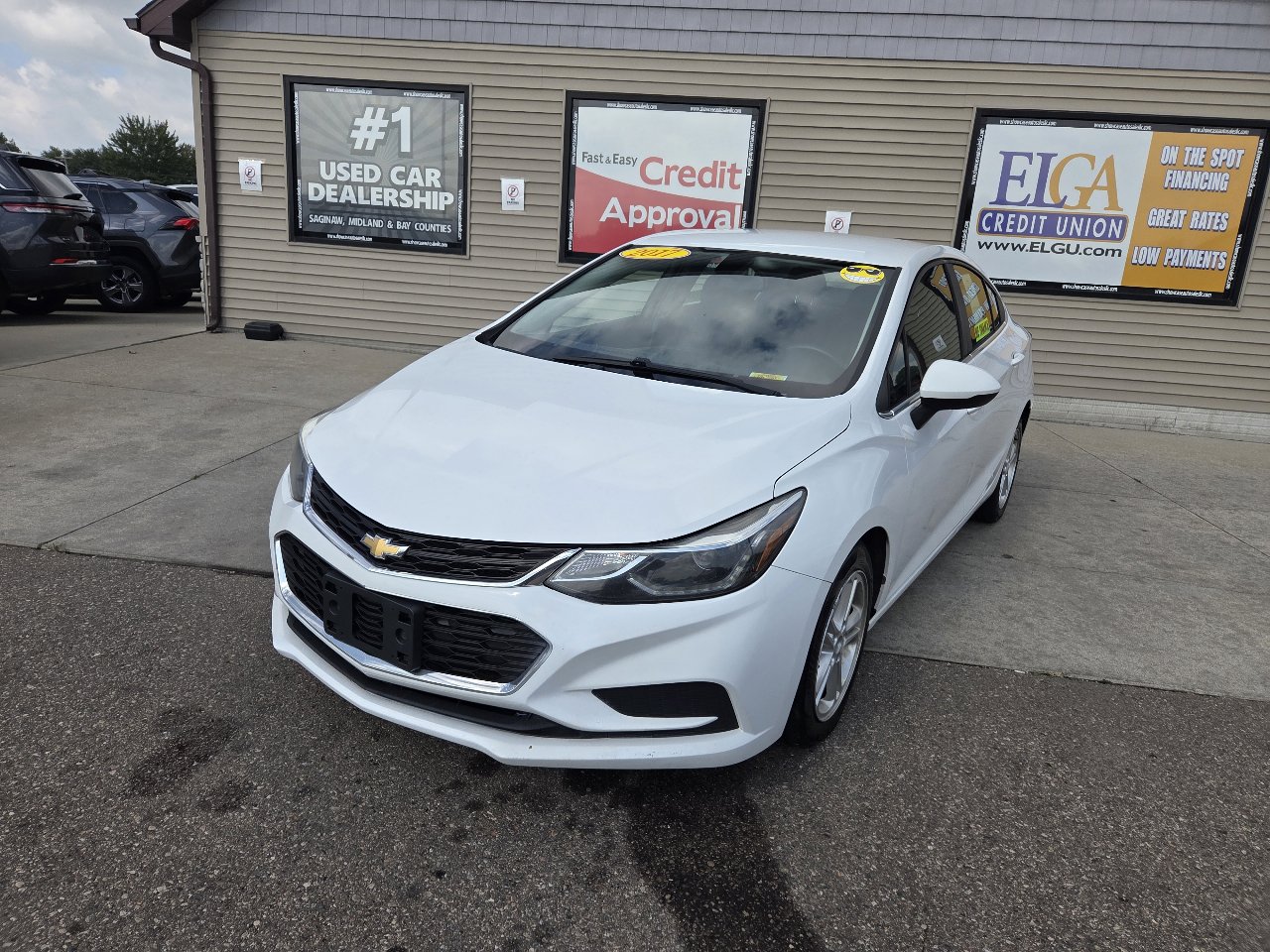 Used 2017 Chevrolet Cruze LT
