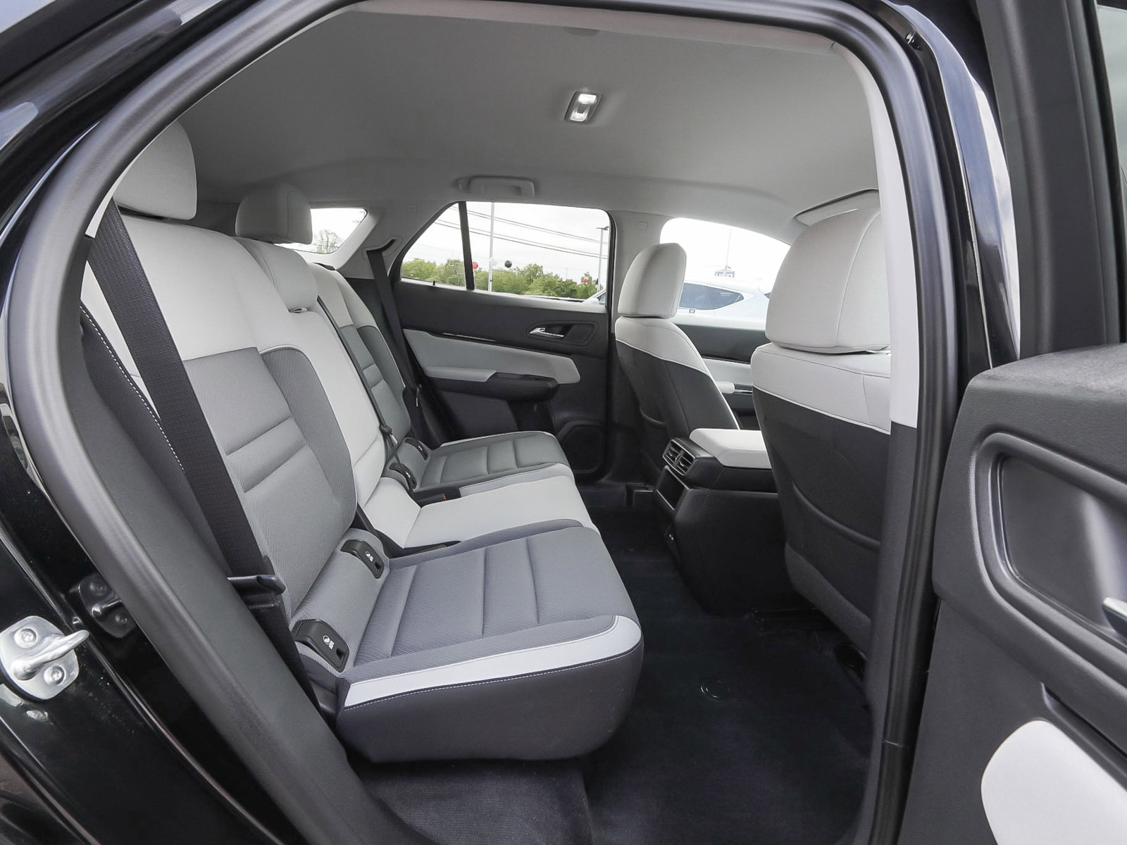Used 2025 Honda Prologue EX image 37