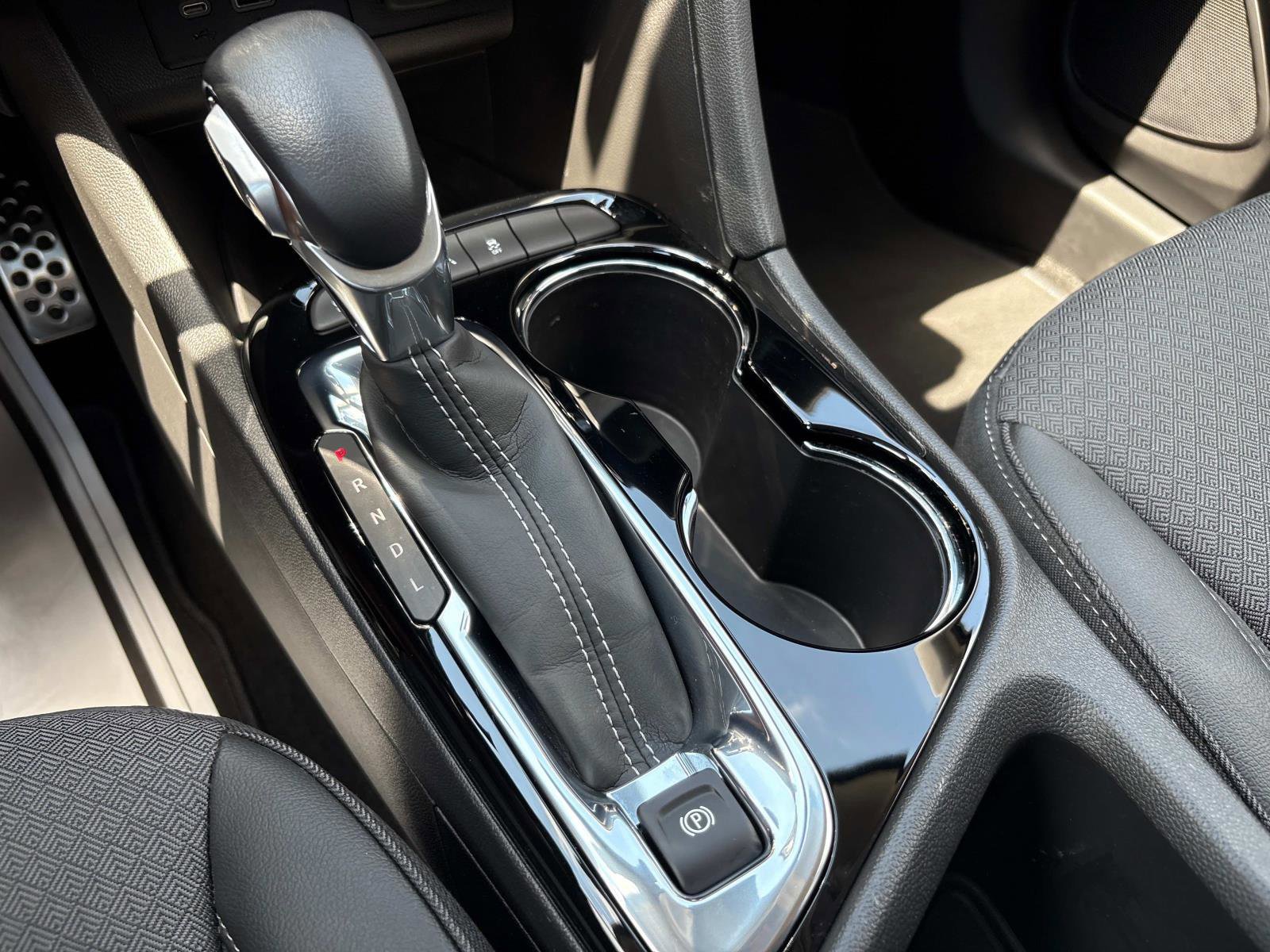 Used 2023 Buick Encore GX Select w/ Sport Touring Package image 38