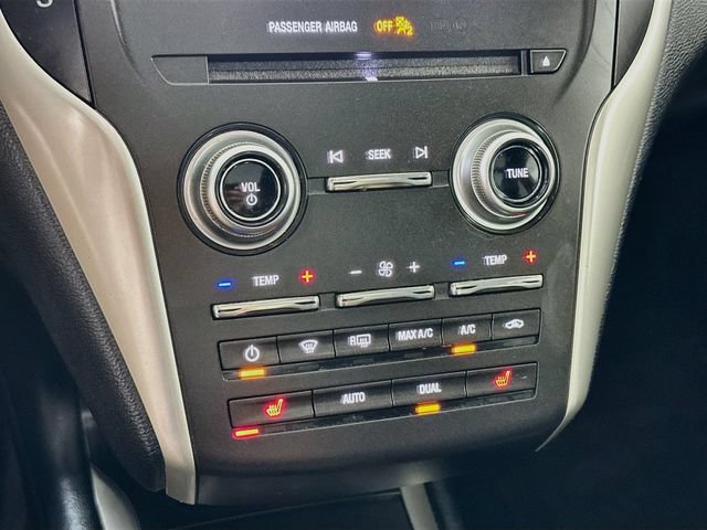 Used 2018 Lincoln MKC Select w/ Select Plus Package AWD/4WD image 19