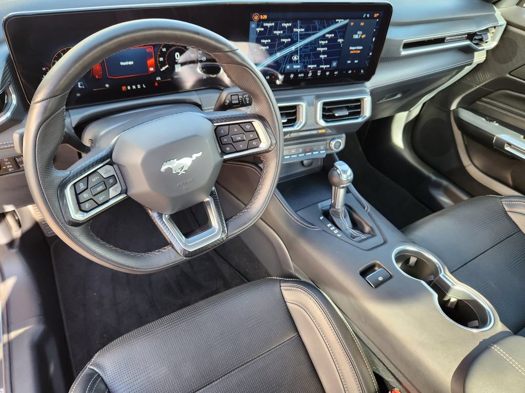 Used 2025 Ford Mustang Premium RWD image 19