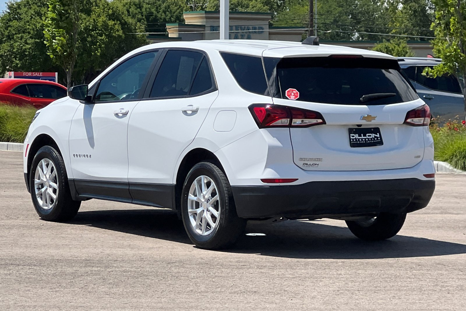 Used 2022 Chevrolet Equinox LS w/ LS Convenience Package AWD/4WD image 9