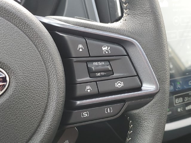 Used 2025 Subaru Forester Limited AWD/4WD image 11