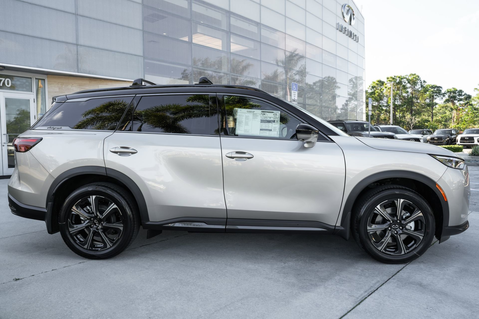 New 2026 INFINITI QX60 Autograph w/ Dark Cargo Package image 23