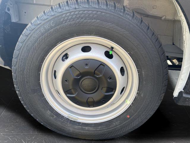 New 2026 Ford Transit 250 Low Roof RWD image 29