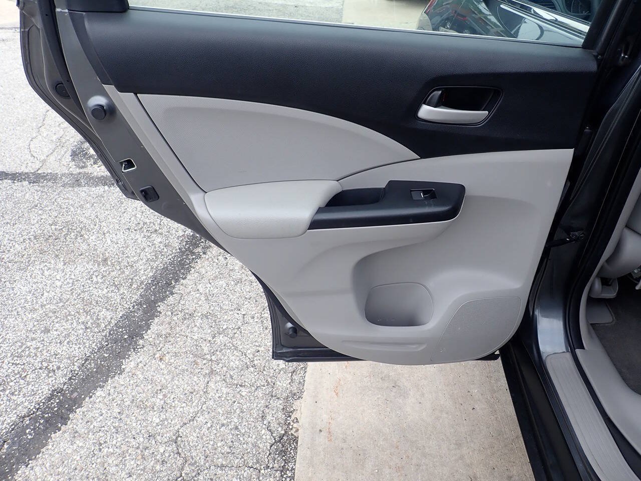 Used 2013 Honda CR-V LX image 12